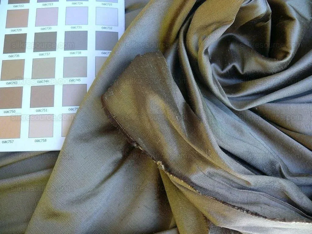 By Yd Kravet 100% Silk Dupioni Golden Bronze Reddish #1289 MSRP USD 100/Y