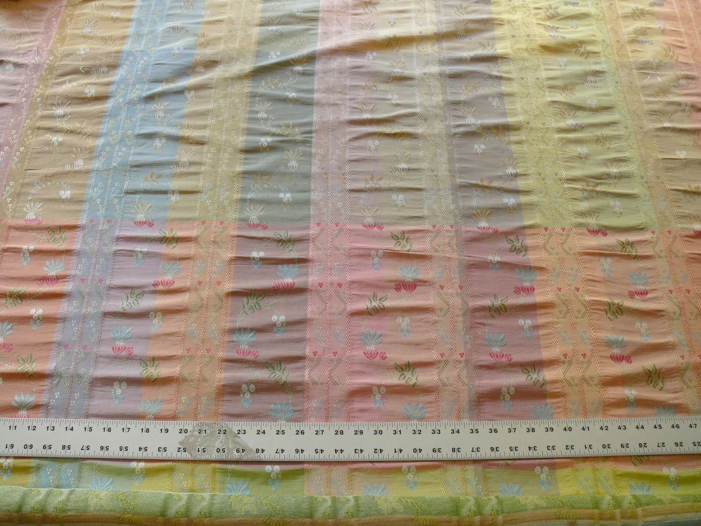 1.4Y SCALAMANDRE FRENCH LACE FLOWER LAMPAS PINK BLUE GREEN#18