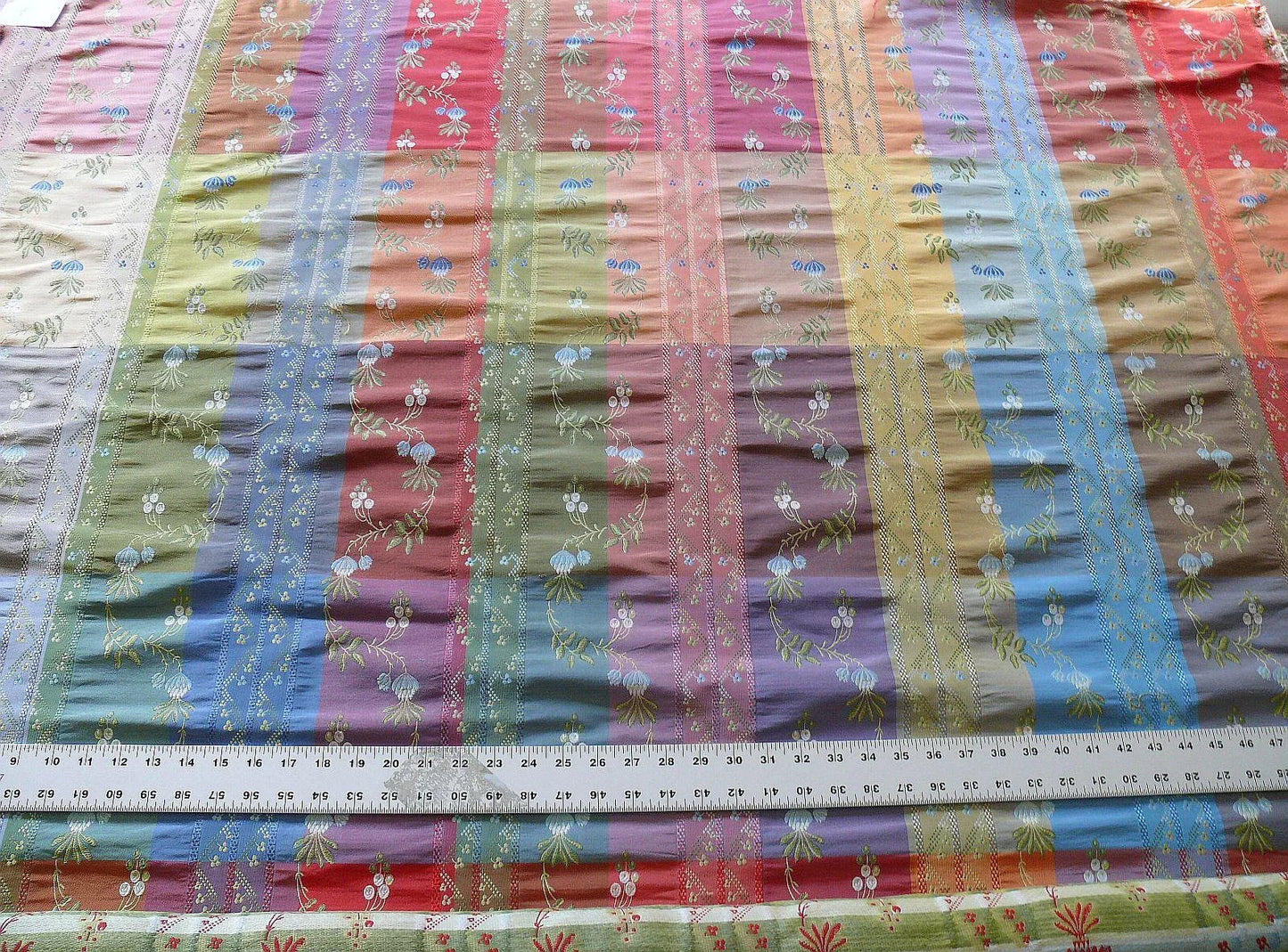 3.75Y SCALAMANDRE FRENCH LACE FLOWER LAMPAS PINK BLUE BROWN#17