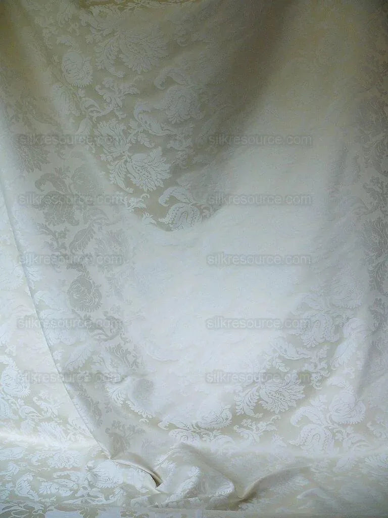 Clarence House Florent Italian Cotton Damask Pomegranate Ivory White MSRP USD 220/Y