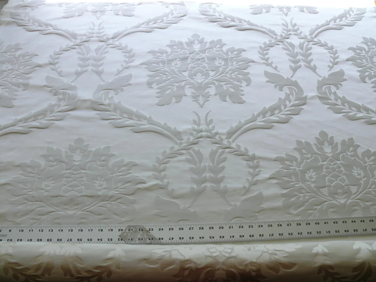 HiEND SILK & LINEN DAMASK PEARLY WHITE LARGE SCALE 6.875Y