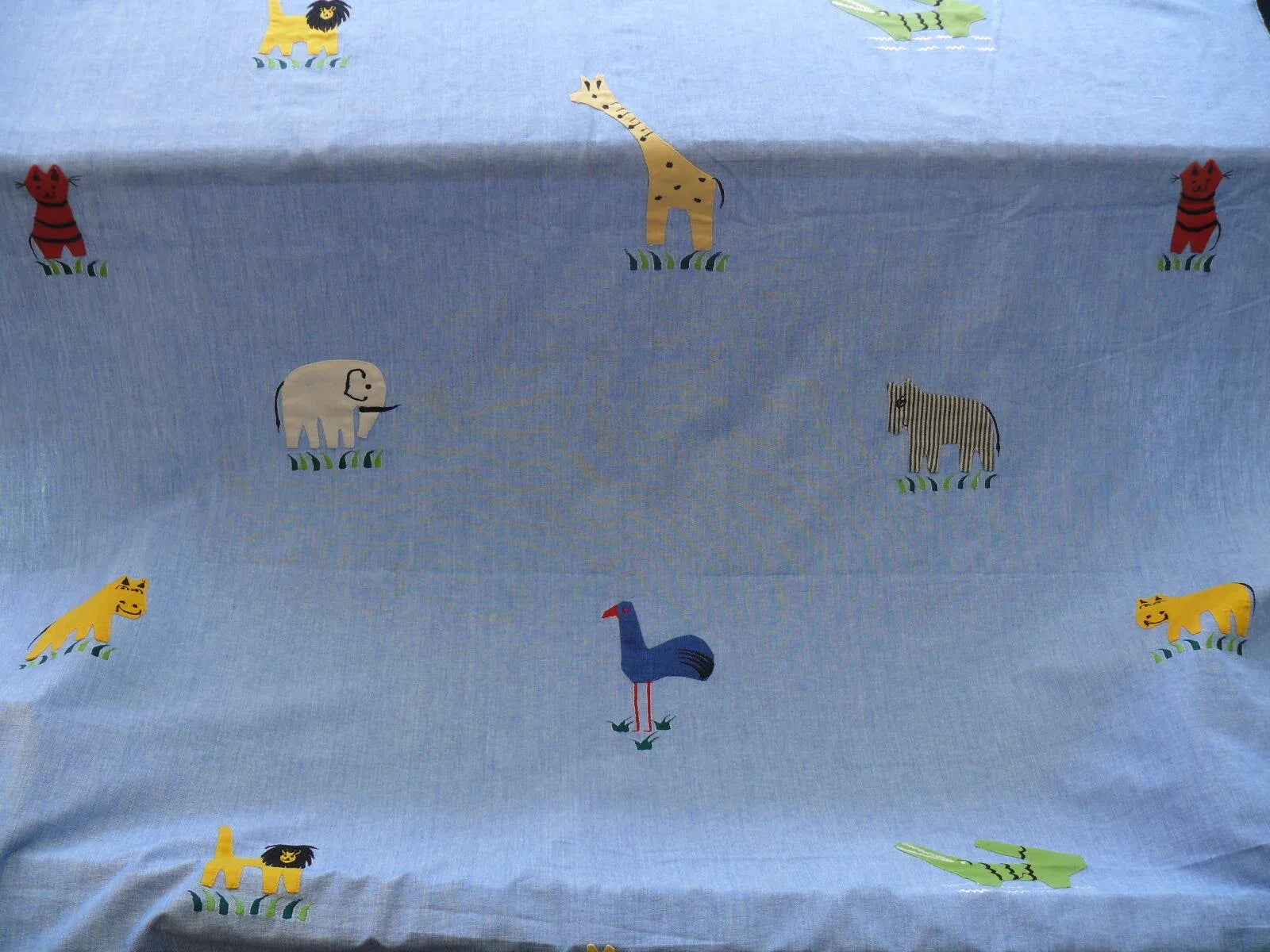 OSBORNE & LITTLE SAFARI ANIMALS BIRDS APPLIQUE EMBROIDERY 5Y