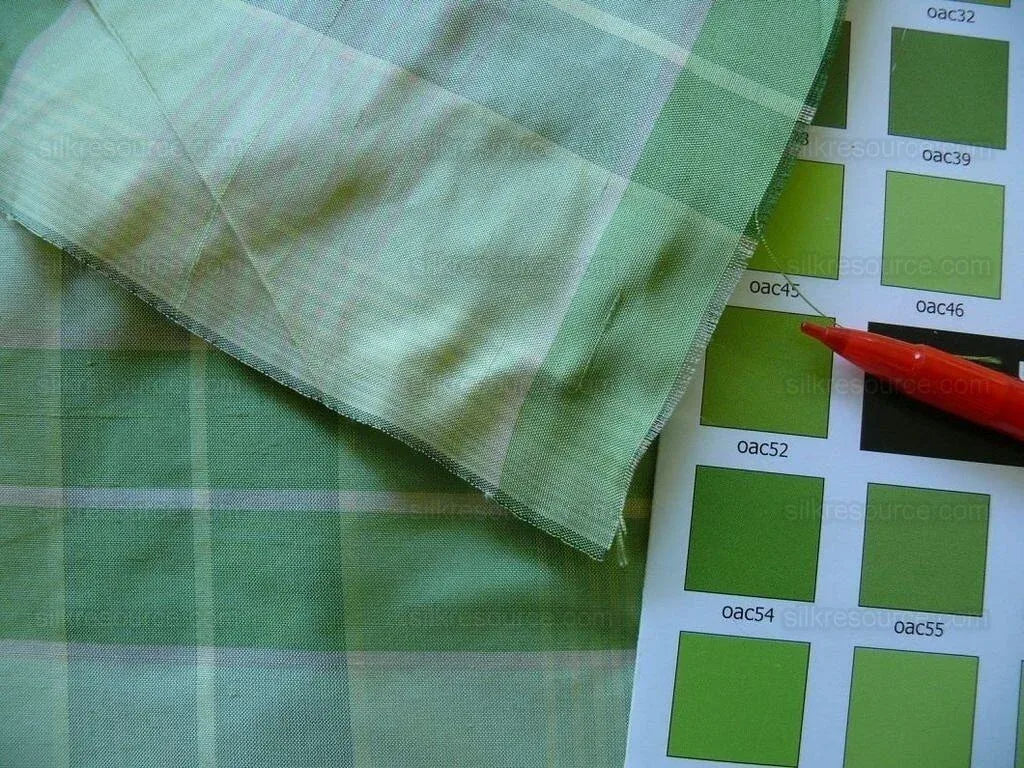 Robert Allen Watkins Glen In Spring Green 100% Silk Plaid Check MSRP USD120/Y