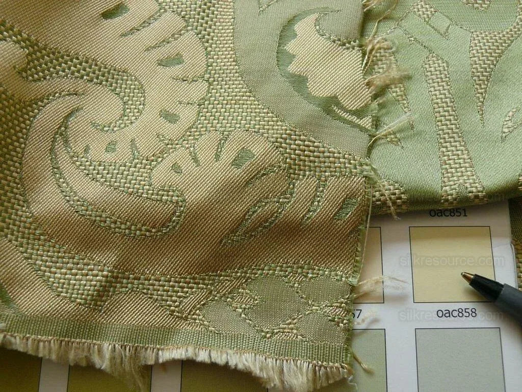 Vervain 100% Silk Medallion Lampas Spring Green Garden MSRP USD 232