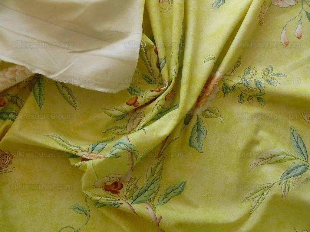 Brunschwig &amp; Fils Kanchou Parrots Chinioserie Flower Print Green