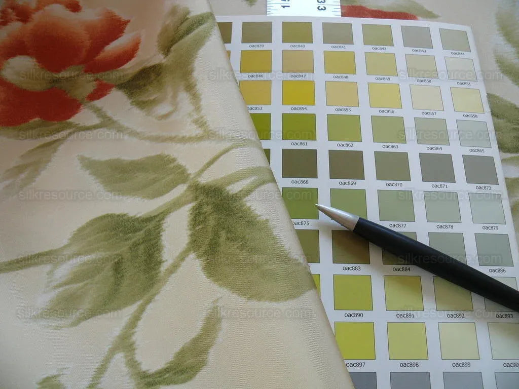 Scalamandre Anemone Flower Red and Cream Atmospheric 100% Silk Taffeta Print 20 Screens MSRP USD 278/Y