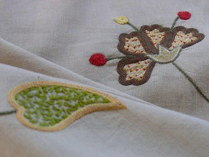 Scalamandre Old World Weaver Savita Hand Embroidery Linen Crewel MSRP USD 396/Y