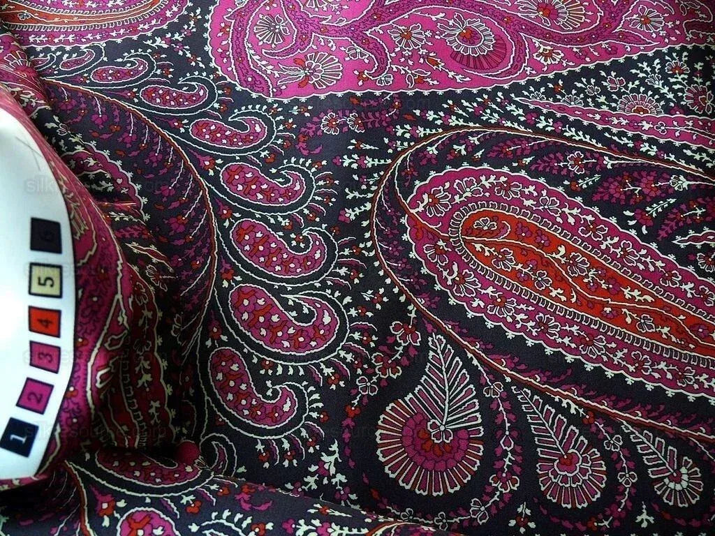 Scalamandre Jaipur Paisley Cotton Satin Framboise Pink Black Italy MSRP USD 190/Y