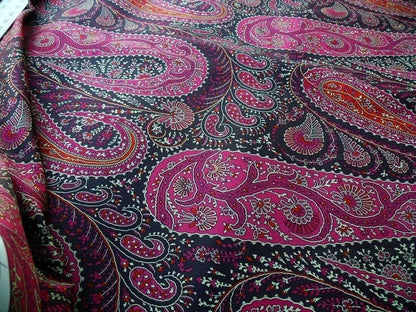 Scalamandre Jaipur Paisley Cotton Satin Framboise Pink Black Italy MSRP USD 190/Y