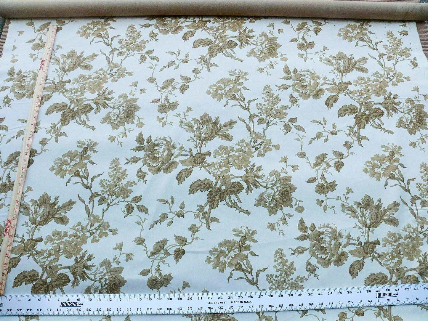 Bty Scalamandre Toile Vivienne French Peony Lilac Tulip Print Chintz from France MSRP USD 202/y