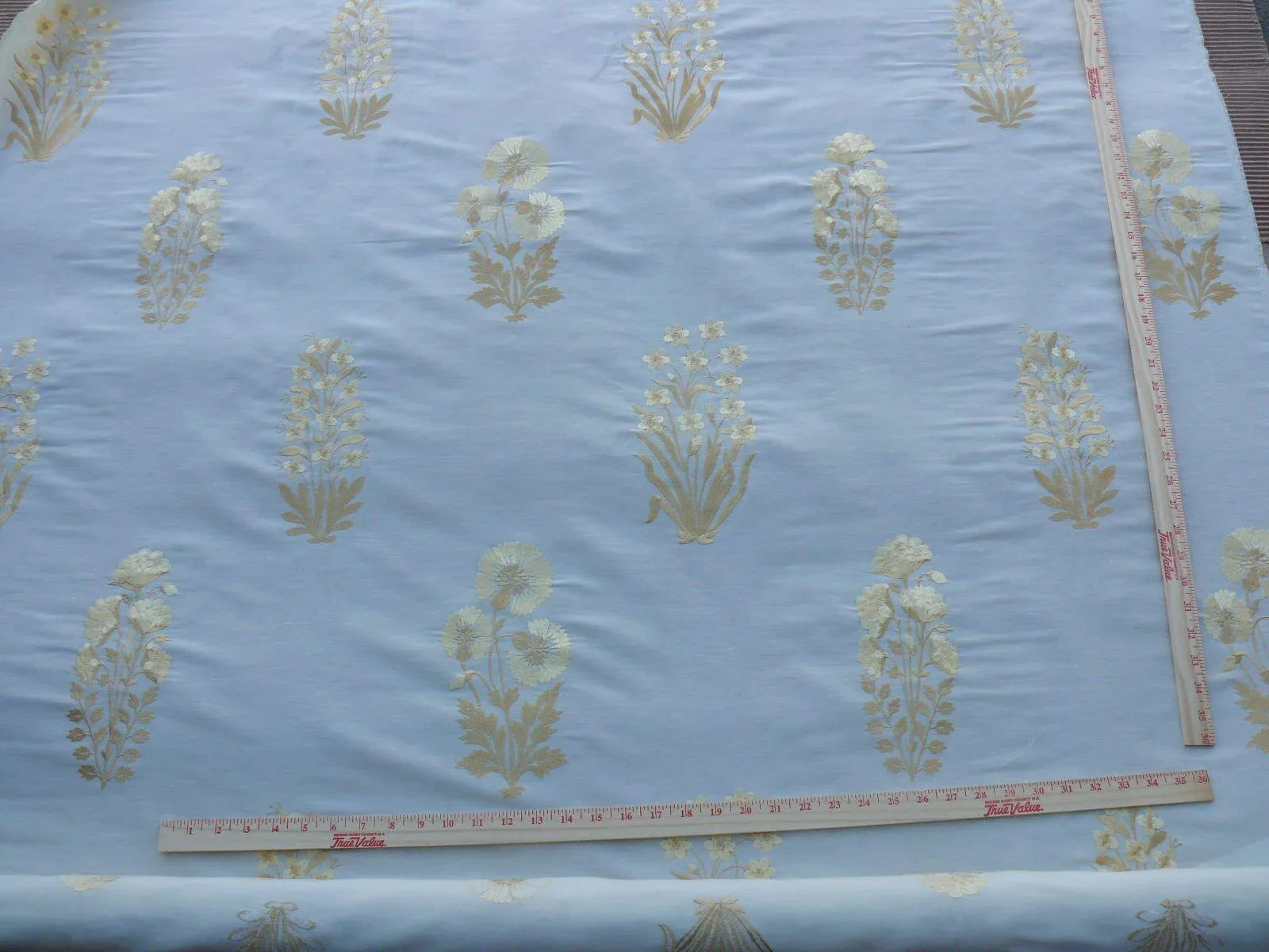 KRAVET COUTURE AMAZING SILK LINEN EMBROIDERY GOLD 3.25Y MSRP$741