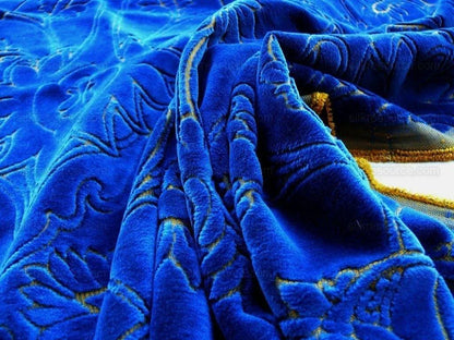 12y Scalamandre Velvet Les Jarquards Blue Medallion MSRP USD 400/Y