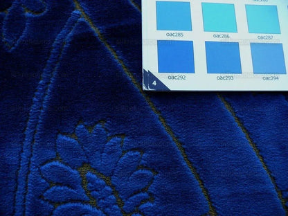 12y Scalamandre Velvet Les Jarquards Blue Medallion MSRP USD 400/Y