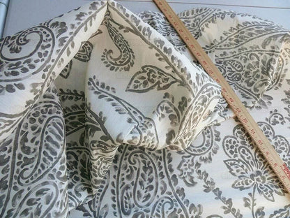 Scalamandre Lillian Silk Linen Paisley "greys" White Print MSRP USD 178Y