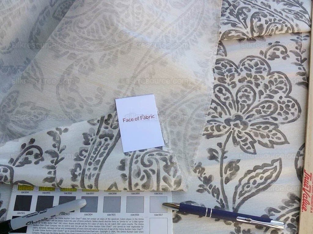 Scalamandre Lillian Silk Linen Paisley "greys" White Print MSRP USD 178Y