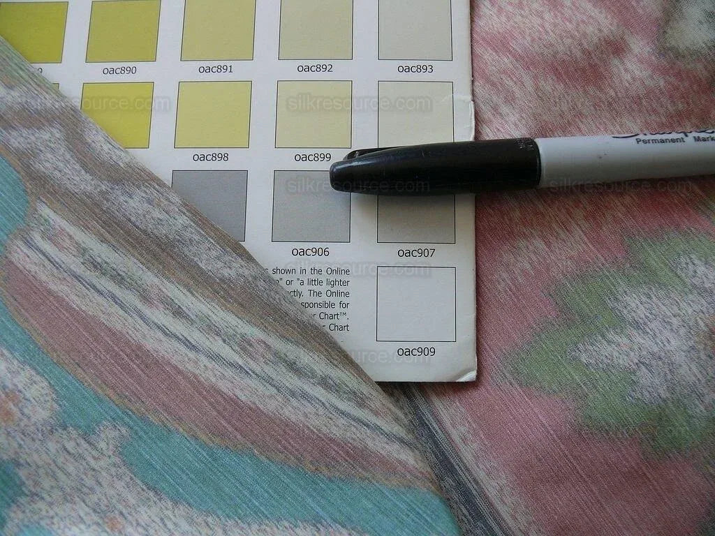 30.5"x54" Clarence House Warp Print Silk Teal Blue Green #1615b MSRP USD 677/yd