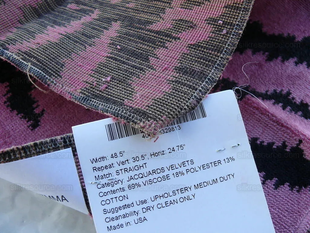 Scalamandre Tigre Jacquard Velvet Reds And Black MSRP USD 756/y