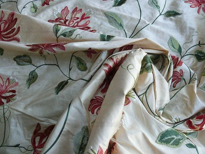 4.81y Lee Jofa Gp&amp;j Baker Honeysuckle William Morris Garden Silk Embroidery Red Green