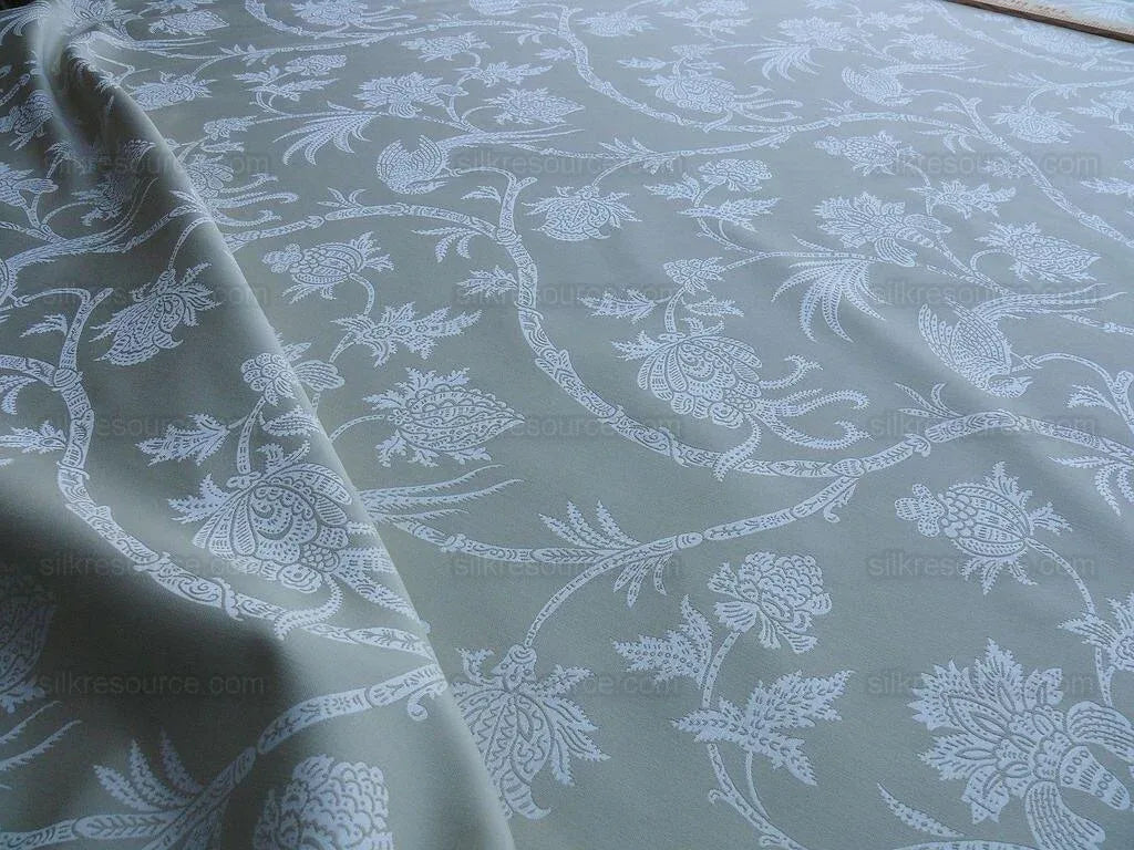 3.17y Lee Jofa G P &amp; J Baker Peplow Trail Sand Bird Art Nouveau 100%Cotton Bird and Thistle  MSRP198Y