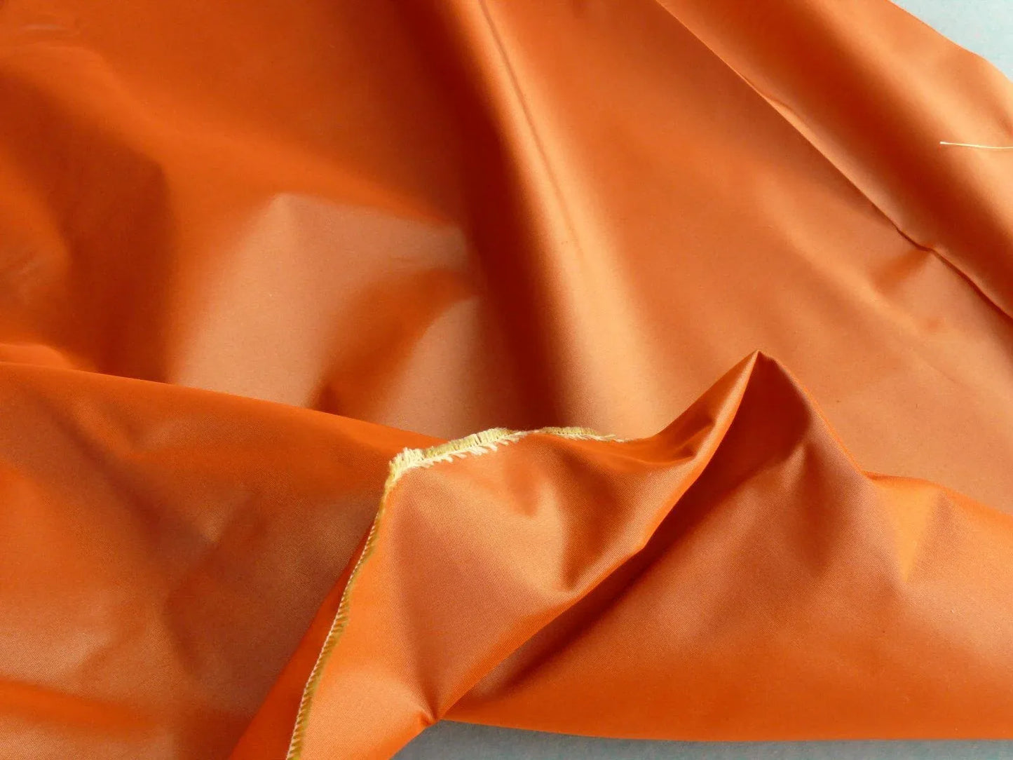 BY YD LEE JOFA BRISTOL SILK.ORANGE HEAVY TAFFETA MSRP$184/Y