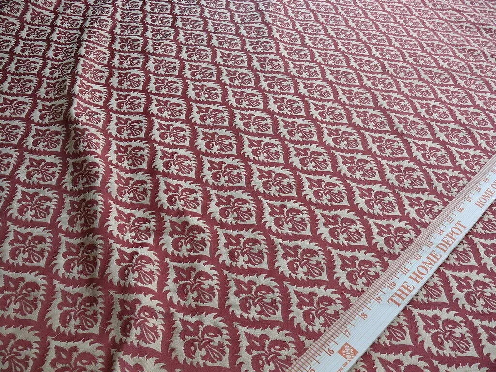 Kravet Red &amp; Gold Small Medallion Crest Silk Damask Reversible MSRP USD 159/Y