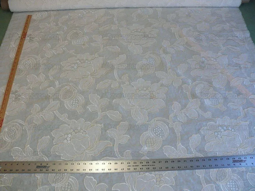 Scalamandre Granada Ivory White Peony Pomegranate Embroidery Linen MSRP USD286/Y