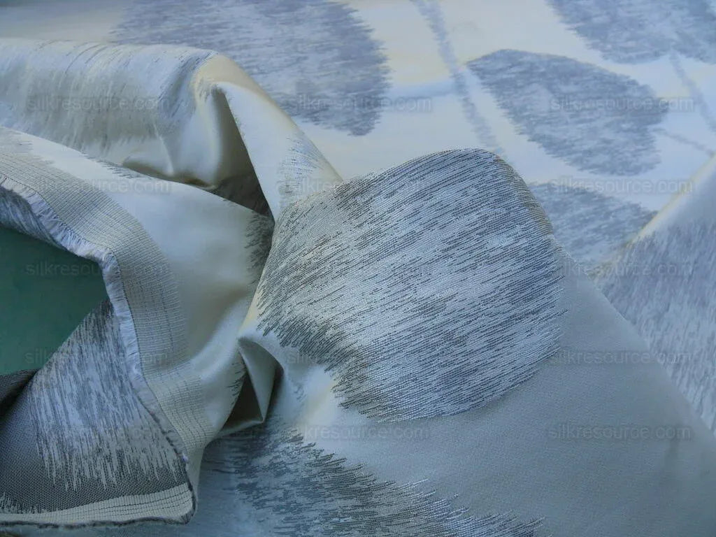 Scalamandre Isabella Moon Glow Foliage Silk Lampas MSRP USD 428/Y