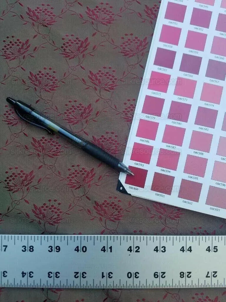 Bty Scalamandre Vanessa 100% Silk Lampas Petit Flower Red Green MSRP USD 288/Y