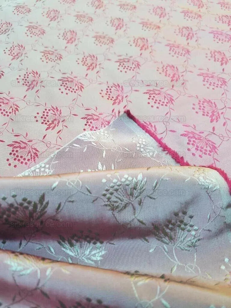 Bty Scalamandre Vanessa 100% Silk Lampas Petit Flower Red Green MSRP USD 288/Y