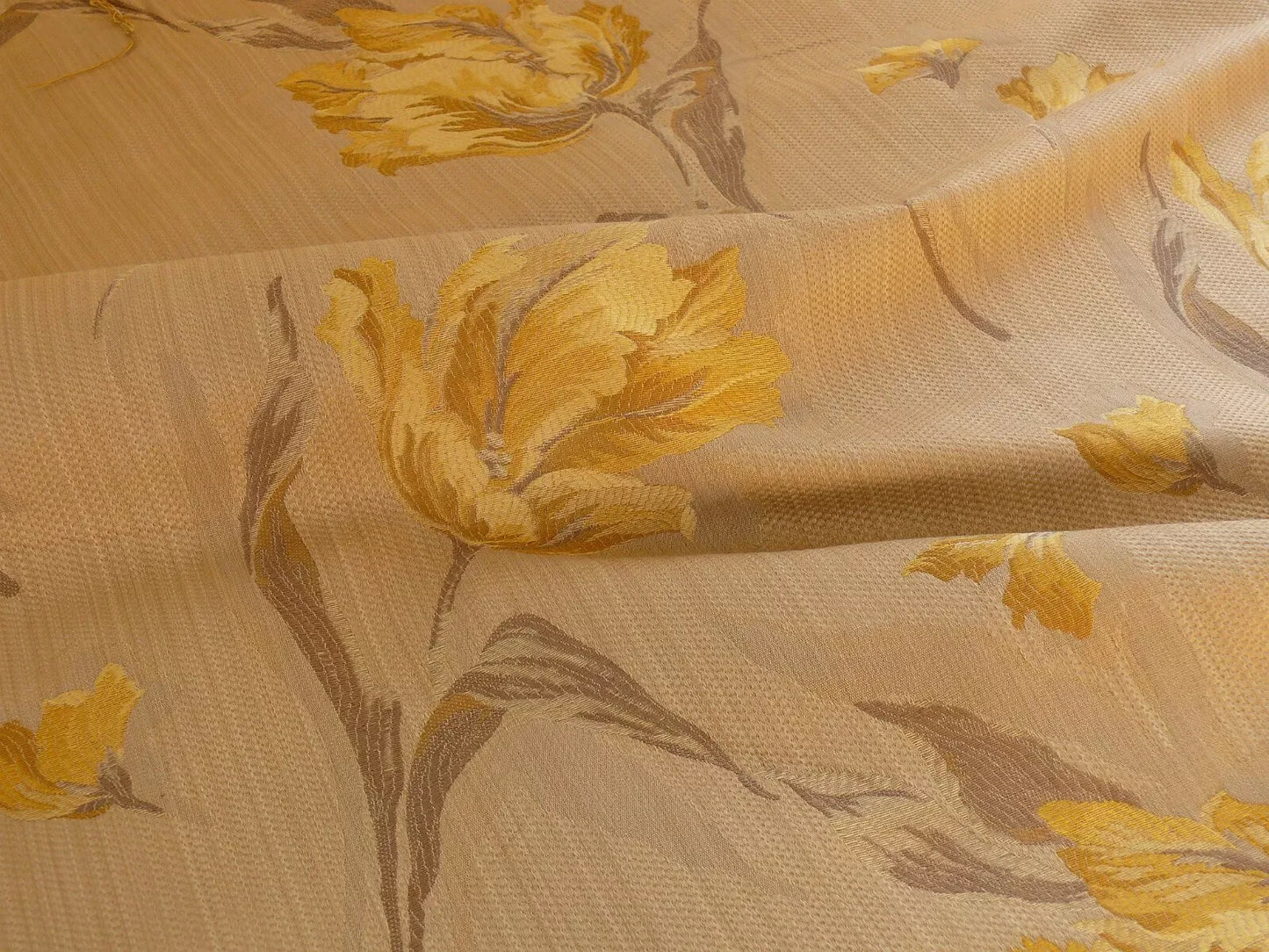 by yard Brunschwig &amp; Fils Clavelina Tulips Golden Yellow on Antique Gold #556