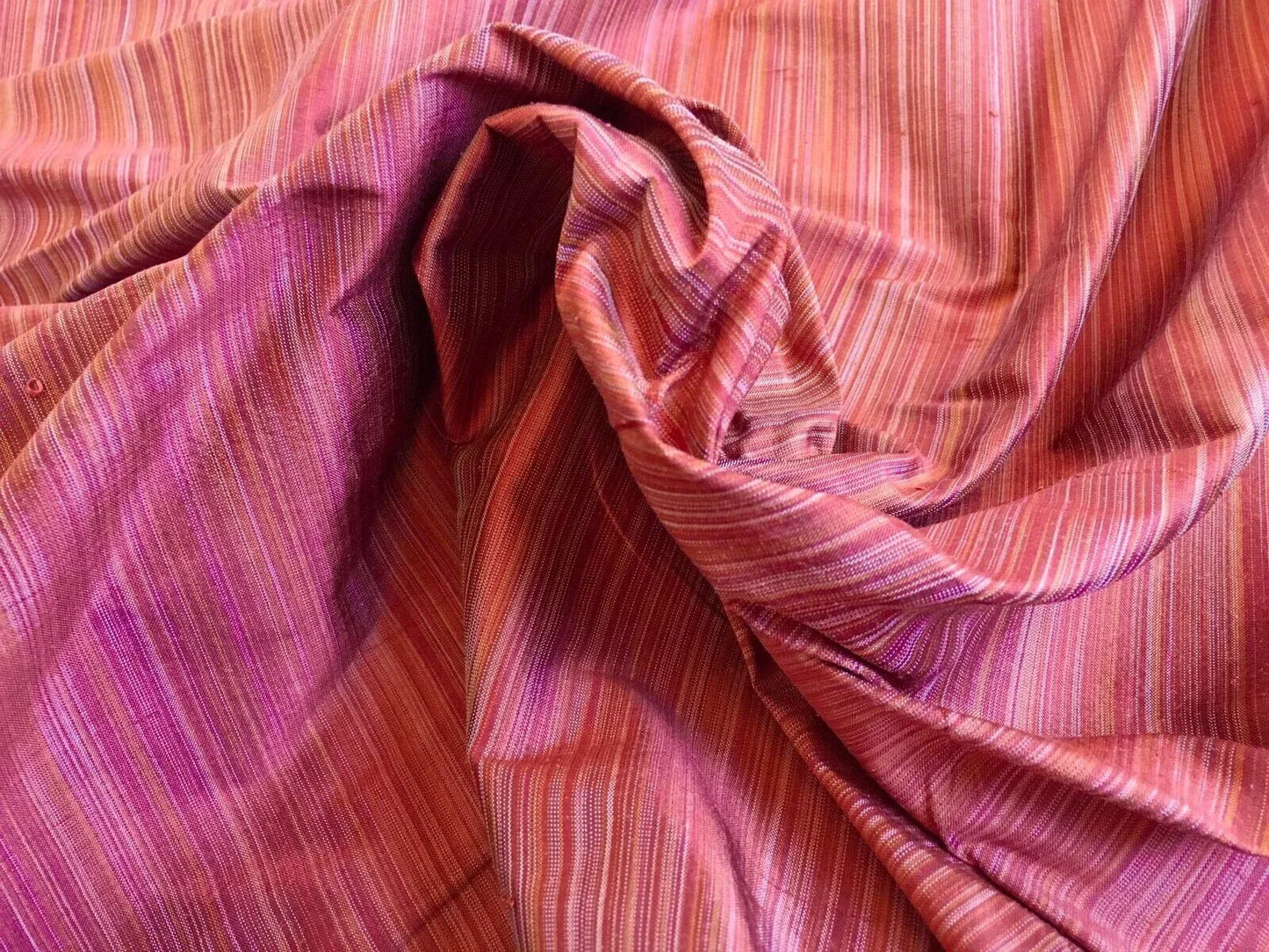 By Yd Kravet 100% Silk Yarn Dyed Dupioni Rich Raspberry Pink Red Strie Reversible MSRP USD 120+ (a35)