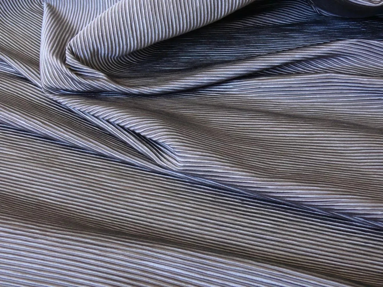 Scalamandre "stoddard"  Silk Wide-rib Dark Grey Graphite Bty