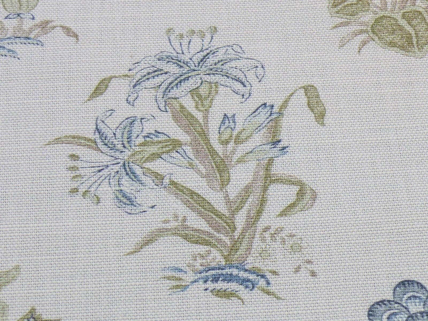 3.1 yard Scalamandre Flower Hill Linen Union Cloth Print Blue