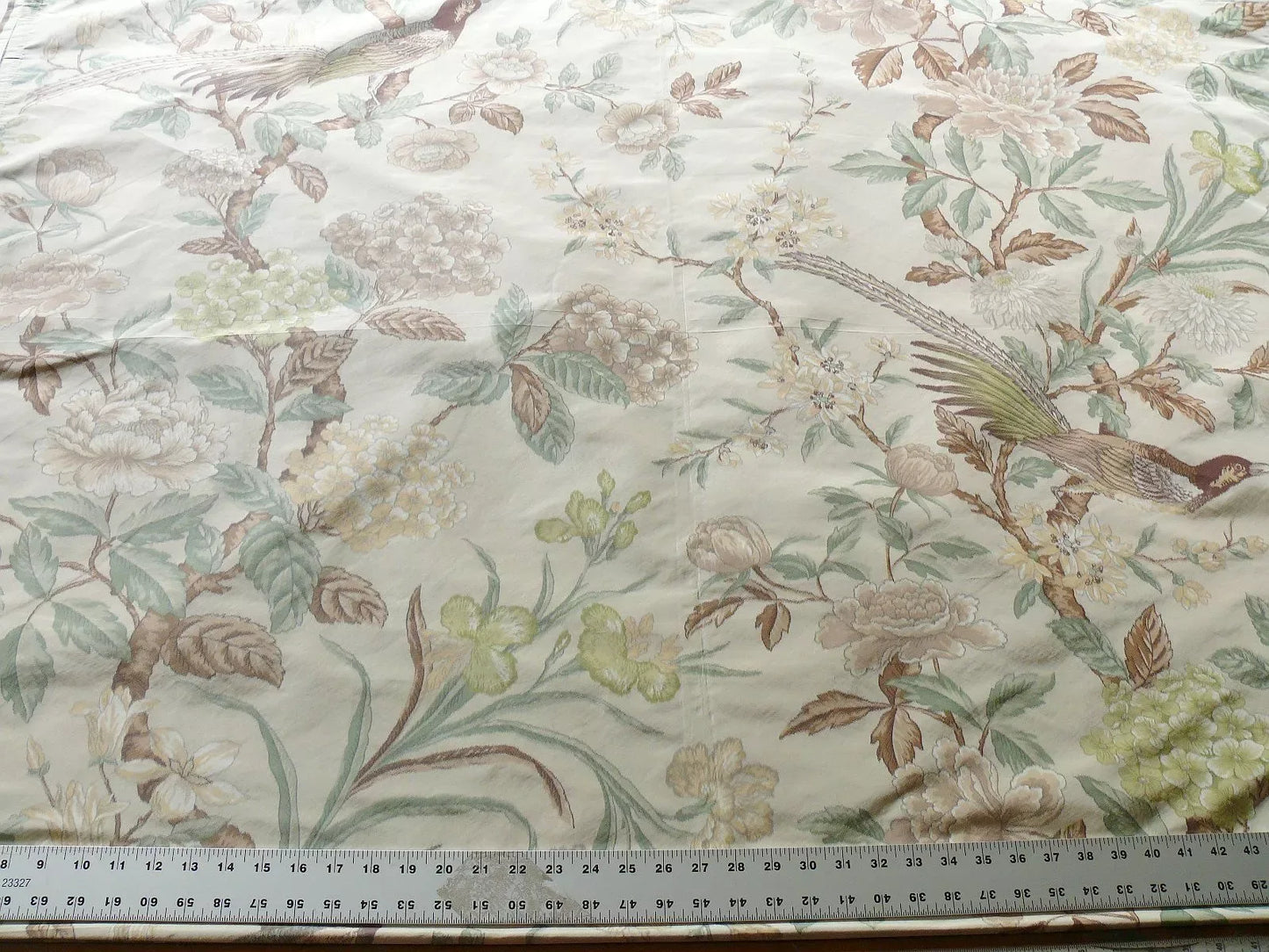 1.1y Scalamandre Oiseau des Exotique 100% Silk Warp Print Bird Beige Cream