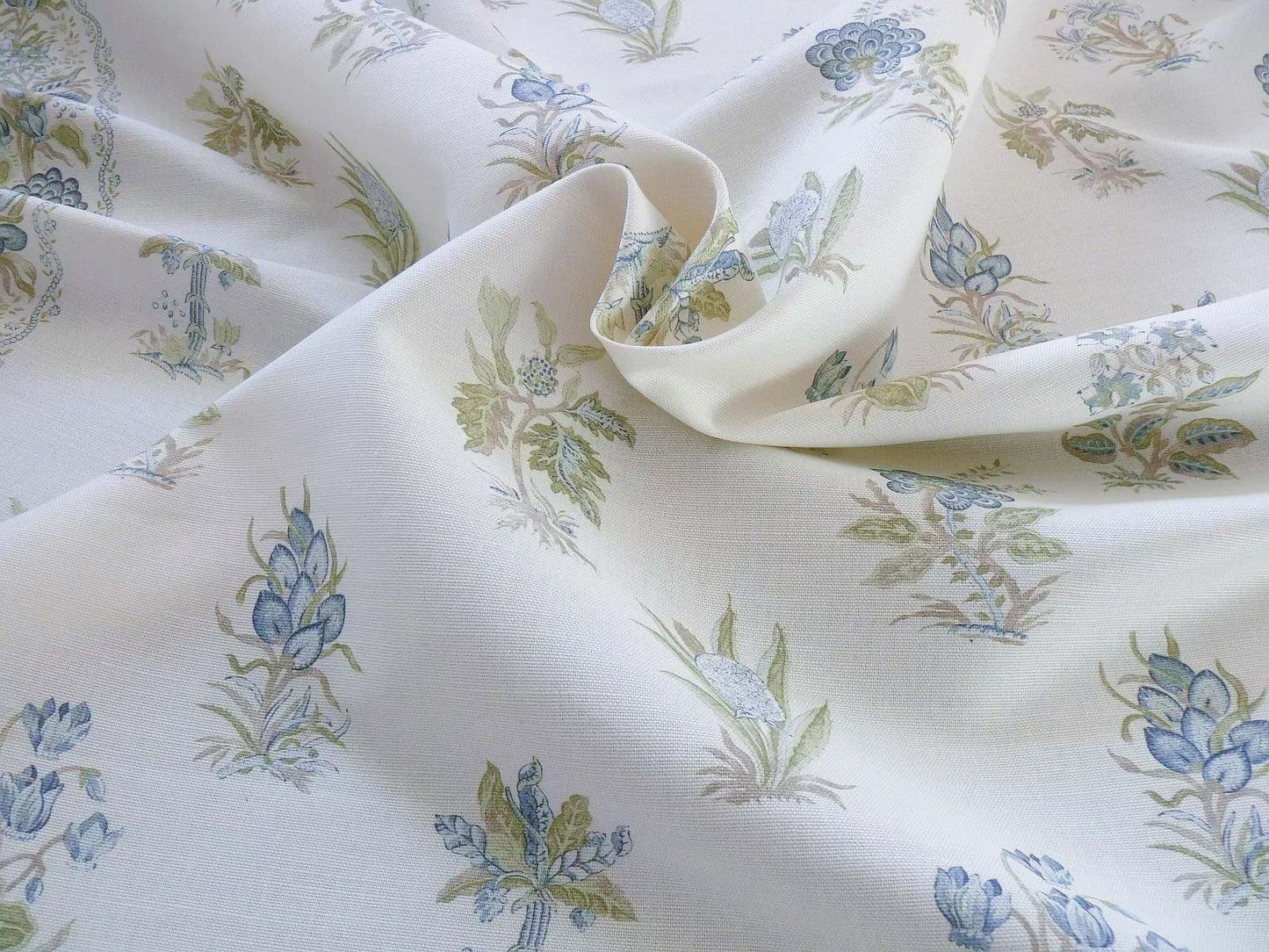 3.1 yard Scalamandre Flower Hill Linen Union Cloth Print Blue