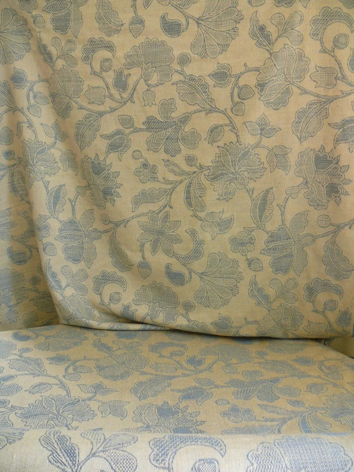 Brunschwig &amp; Fils Coventry Coverlet Blue French Country MSRP USD 200+/y by yard #293