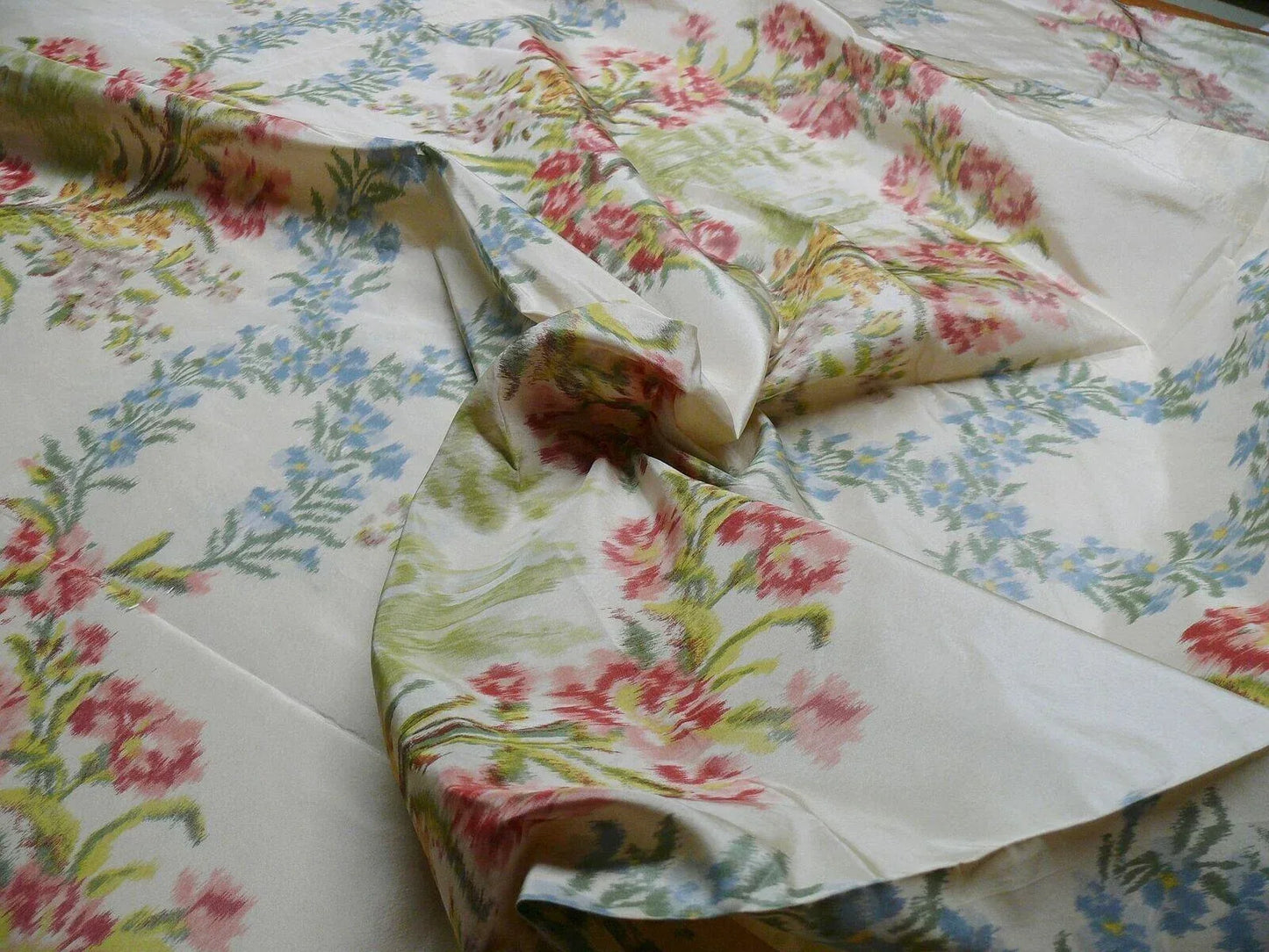 2.5Y yards Tassinari &amp; Chatel Silk Warp Print Les Ruines Fond Creme MSRP US 2214/yard