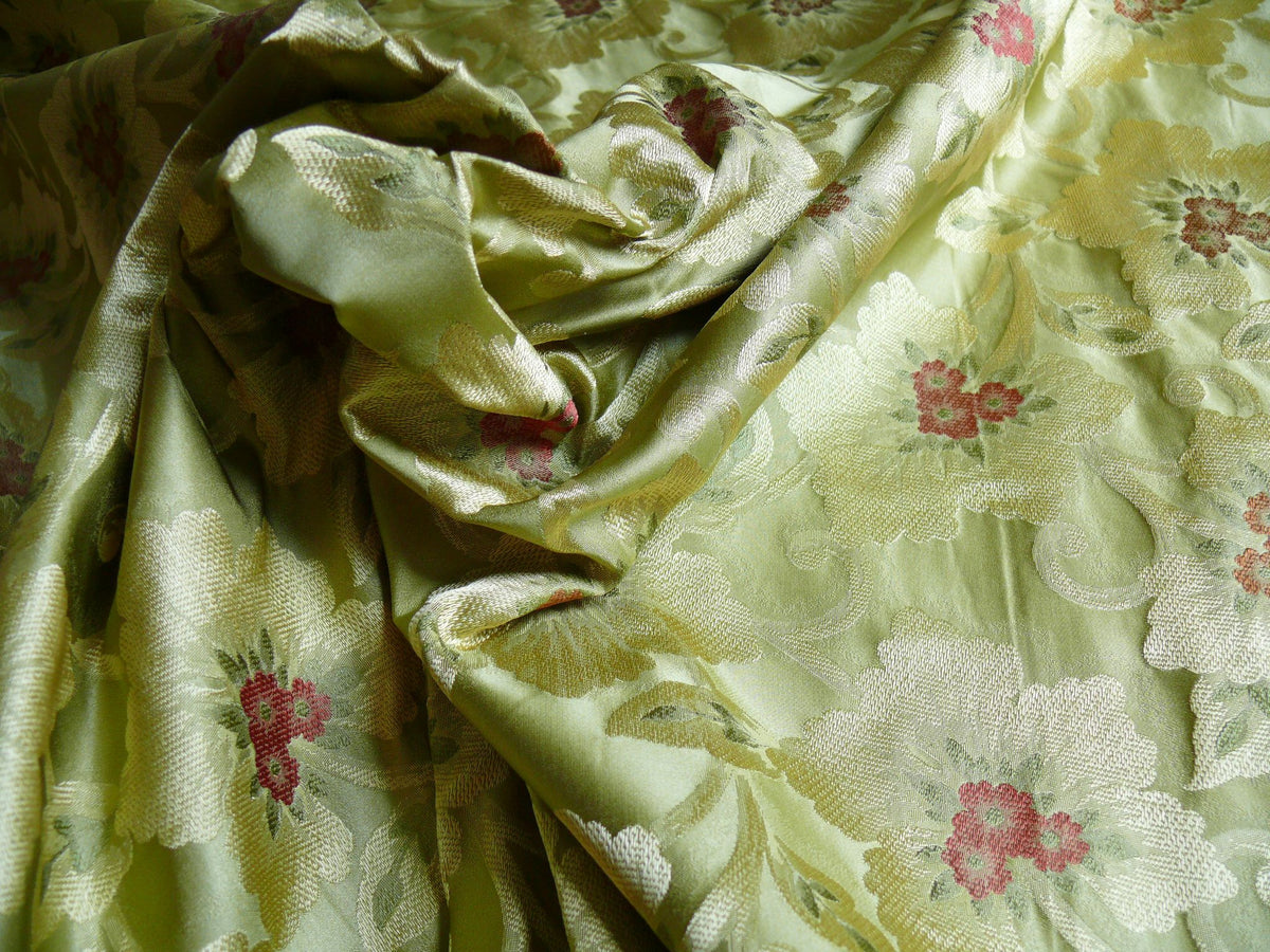 100% Silk Lampas Tri-leaf Flower "quince" Green White Red
