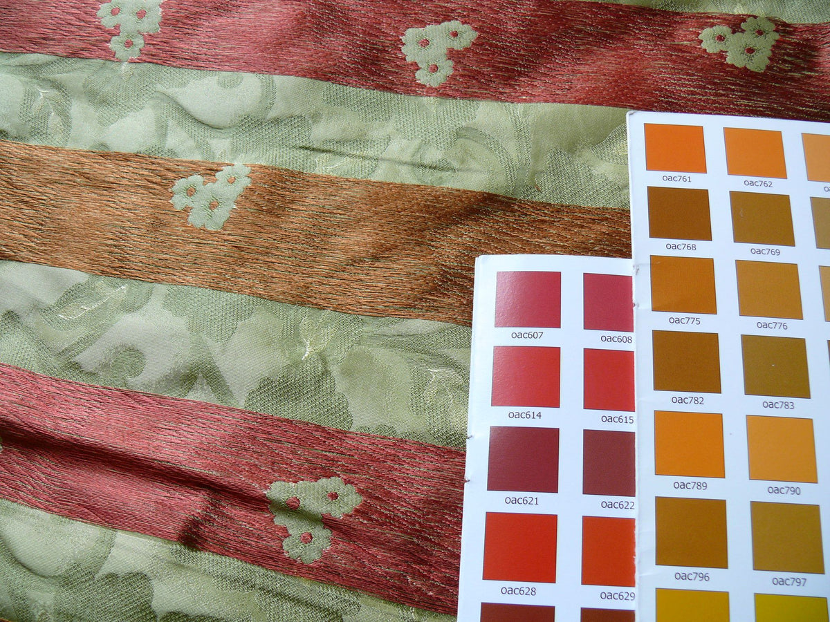 100% Silk Lampas Tri-leaf Flower "quince" Green White Red