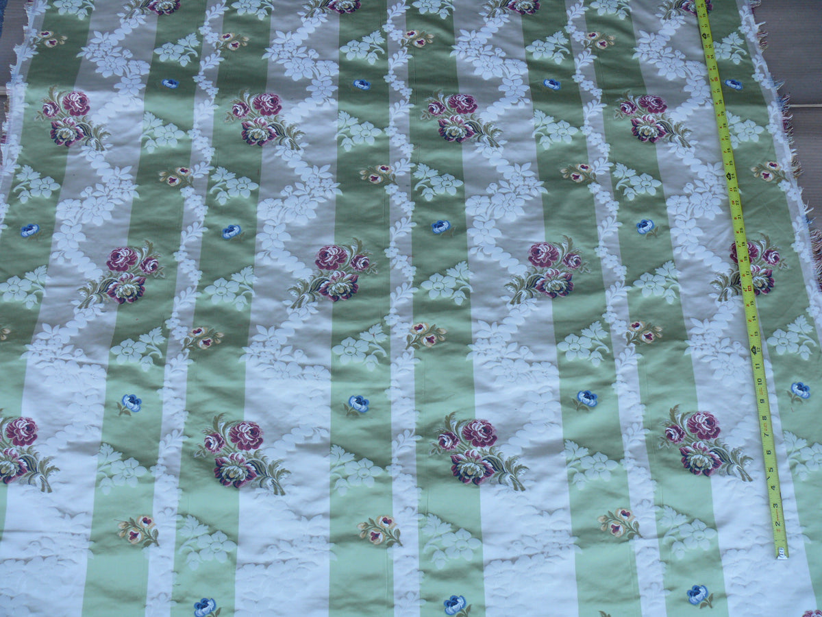 By Yd Old World Weavers Stromboli Italy Silk Lampas Green Red Flower MSRP USD 728/Y