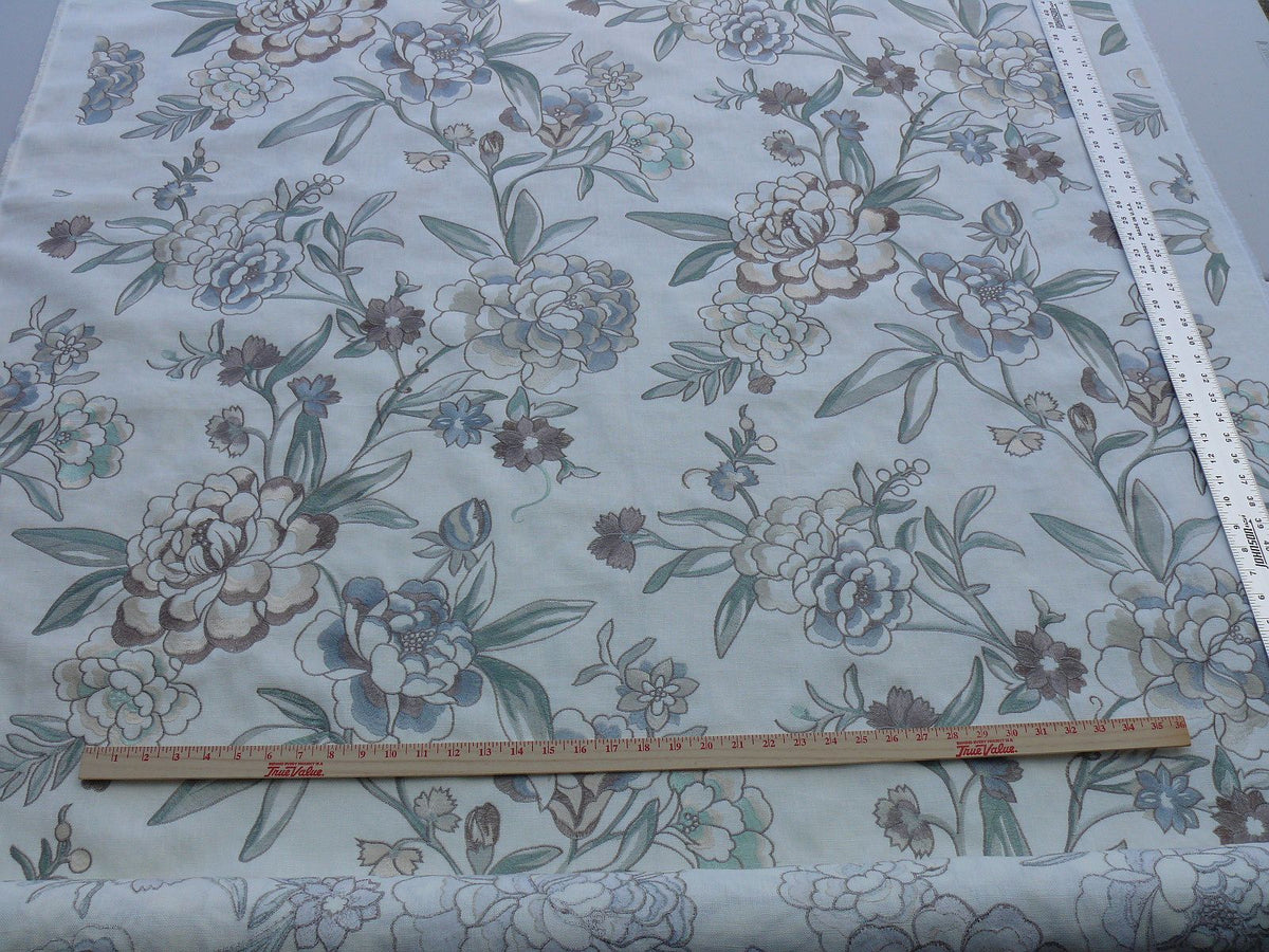 1yd Scalamandre Embroidery Peony Salena "white Smoke"MSRP USD 108y