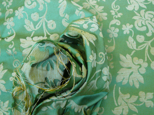 Lee Jofa "romantic Silk" Vine Stripe Emerald Green Gold MSRP USD 196/Y