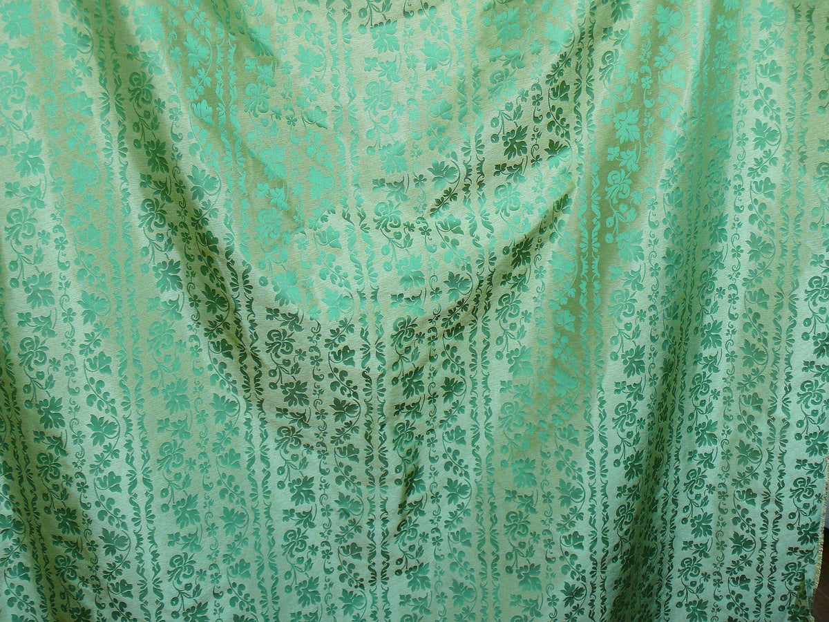 Lee Jofa "romantic Silk" Vine Stripe Emerald Green Gold MSRP USD 196/Y