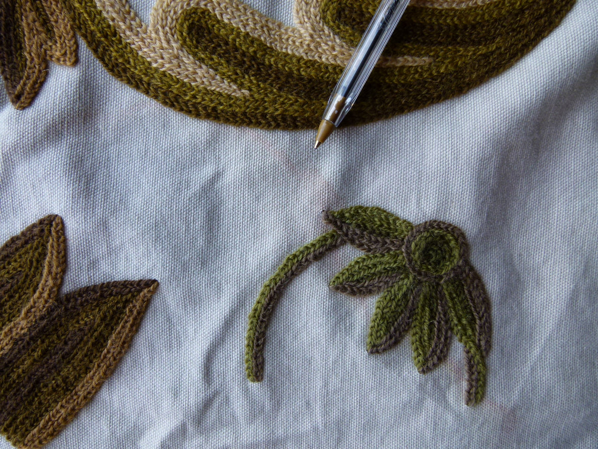 By Yd Lee Jofa Jardin Crewel Olive Green Gold Wool Cotton Jacobean Art Nouveau Sunflower MSRP USD 399/Y