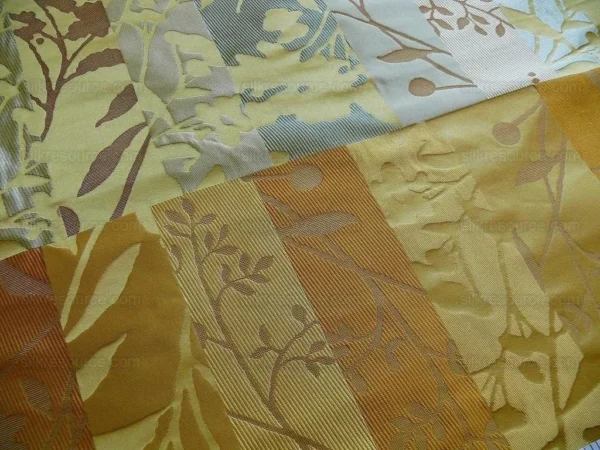 100% SILK LAMPAS BOTANICAL SILHOUETTE RECTANGLES "QUINCE" GOLD