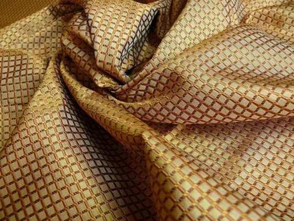 100% SILK JACQUARD DASHED SQUARE TEXTURE "SPICE" BROWN
