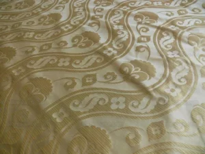 100%SILK DAMASK PEONY RIVER "TOFFEE" TAN