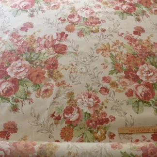 Lee Jofa Tewkesbury Chintz fr UK Peach Pink Red Roses on Biscuit